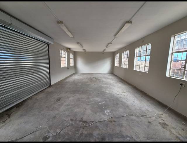 170M² WAREHOUSE TO LET IN WADEVILLE